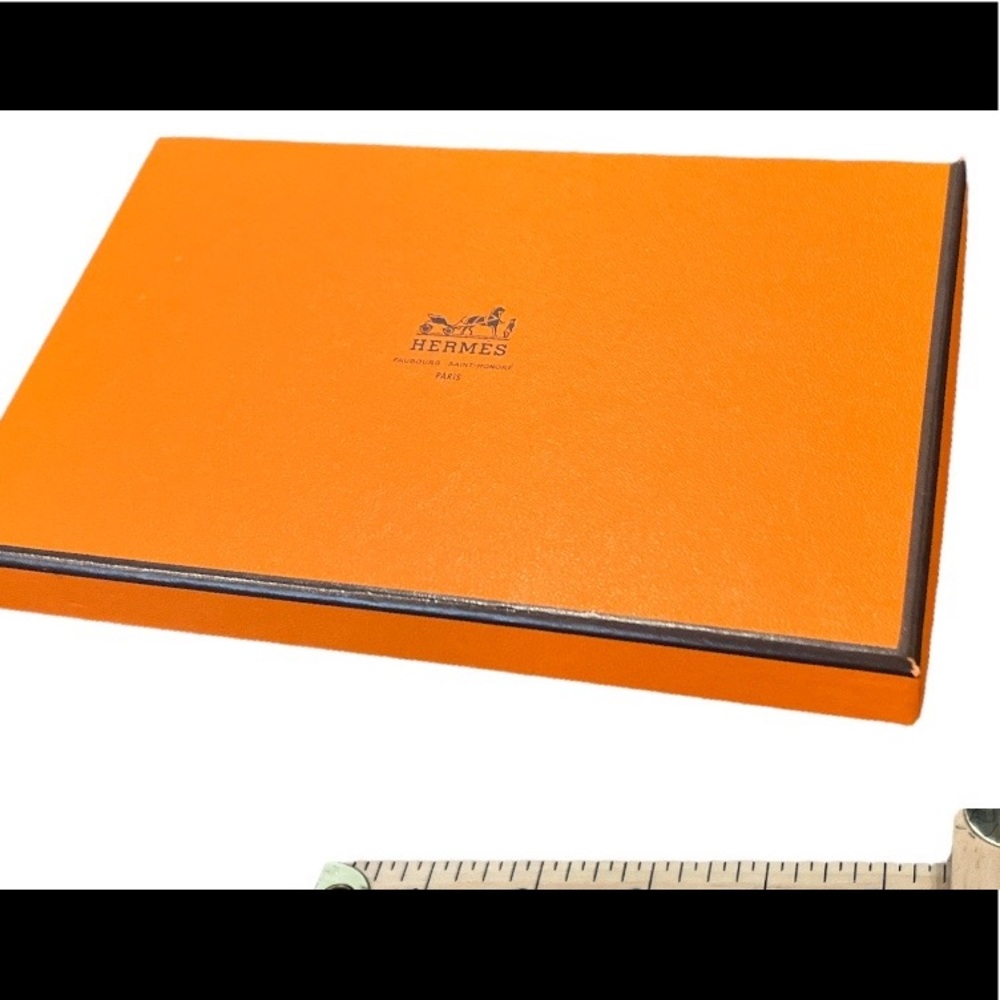 HERMES   7.5x5x1” Box